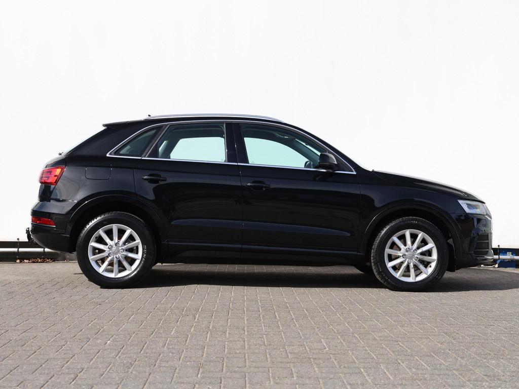 Audi Q3 1.4 TFSI CoD Adrenalin 150 pk | Automaat | Trekhaak, Auto's, Audi, 4 cilinders, 150 pk, Zwart, SUV of Terreinwagen