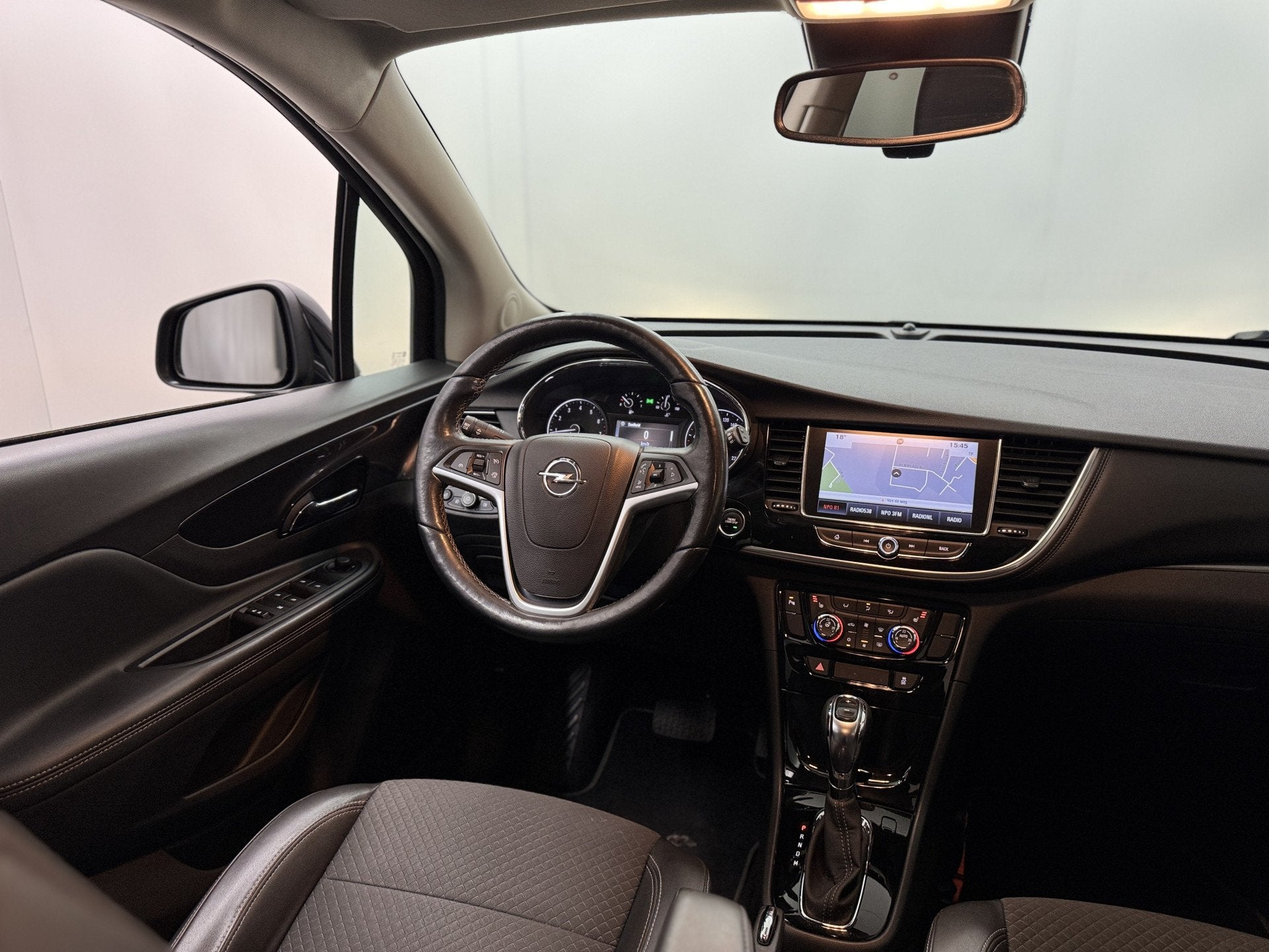 Opel Mokka X 1.4 Automaat / Camera / Trekhaak / Winter, Auto's, Stof, Gebruikt, Zwart, 1364 cc