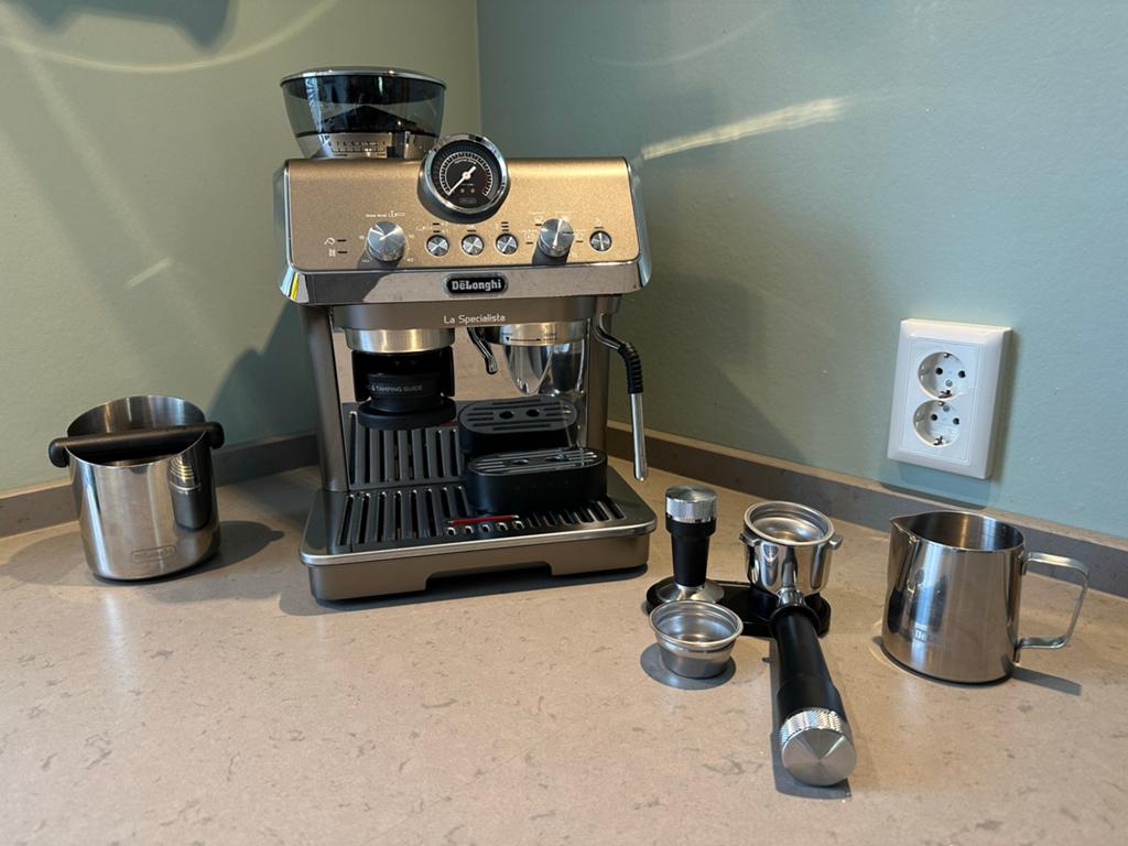 De'Longhi La Specialista Arte  evo  titanium EC9255.T NIEUW!, Espresso apparaat, 10 kopjes of meer, Nieuw, Afneembaar waterreservoir