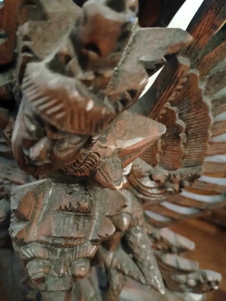 Houtsnijwerk garuda, Antiek en Kunst, Kunst | Beelden en Houtsnijwerken, Houtsnijwerk, Ophalen of Verzenden, Handgemaakt, 20 - 50 cm