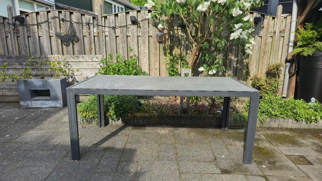Stijlvolle tuintafel 180x90x75 cm met granietlook blad, Tuin en Terras, Tuintafels, Ophalen, Gebruikt, Rechthoekig, Metaal