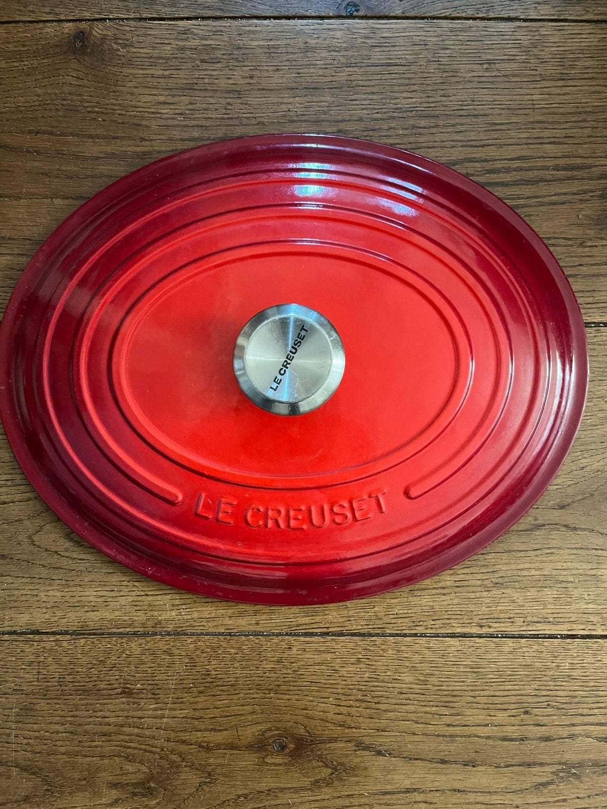 Le Creuset deksel maat 33 rood, Le Creuset, Overige typen, Ophalen of Verzenden, Zo goed als nieuw