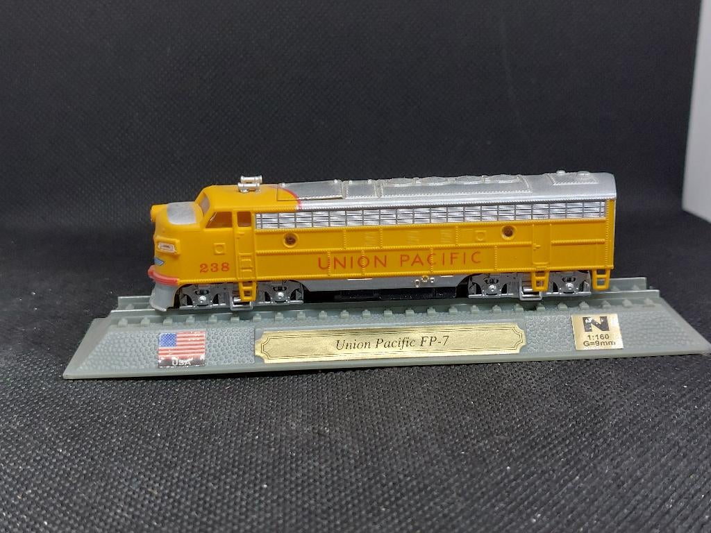 DEL PRADO – Diesellok FP 7 Union Pacific (13295), Overige merken, Locomotief, Gelijkstroom of Wisselstroom, Ophalen of Verzenden