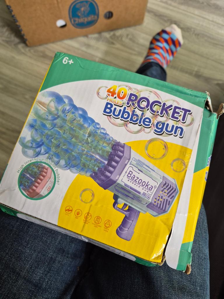 40 Rocket Bubble Gun Bazooka - Nieuw in doos, Ophalen of Verzenden, Nieuw, Jongen of Meisje