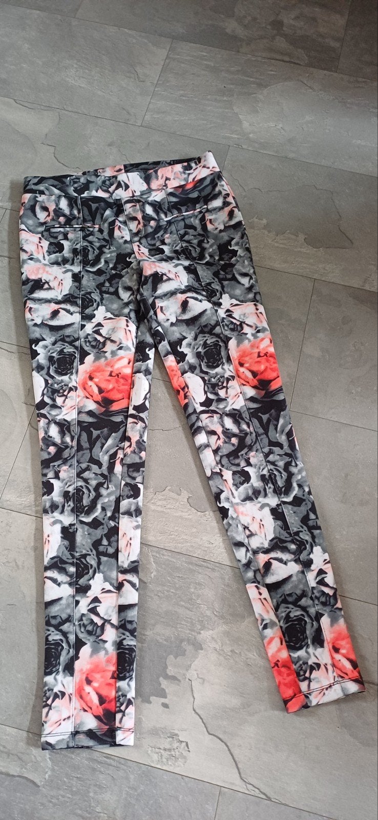 tka mooie warme bijna nieuwe trekking van only maat m taille, Maat 38/40 (M), Kort, Zwart, Ophalen of Verzenden