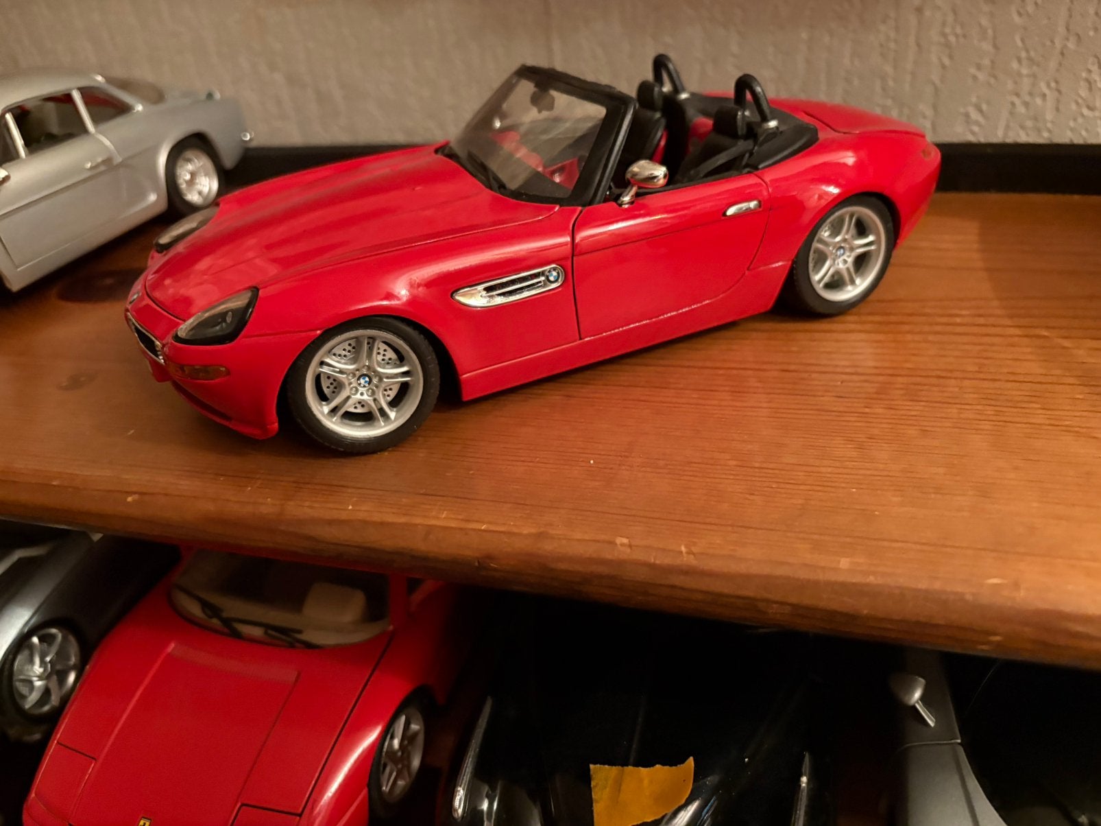 BMW.    Z.  8.             Burago., Ophalen of Verzenden, Zo goed als nieuw, Bburago