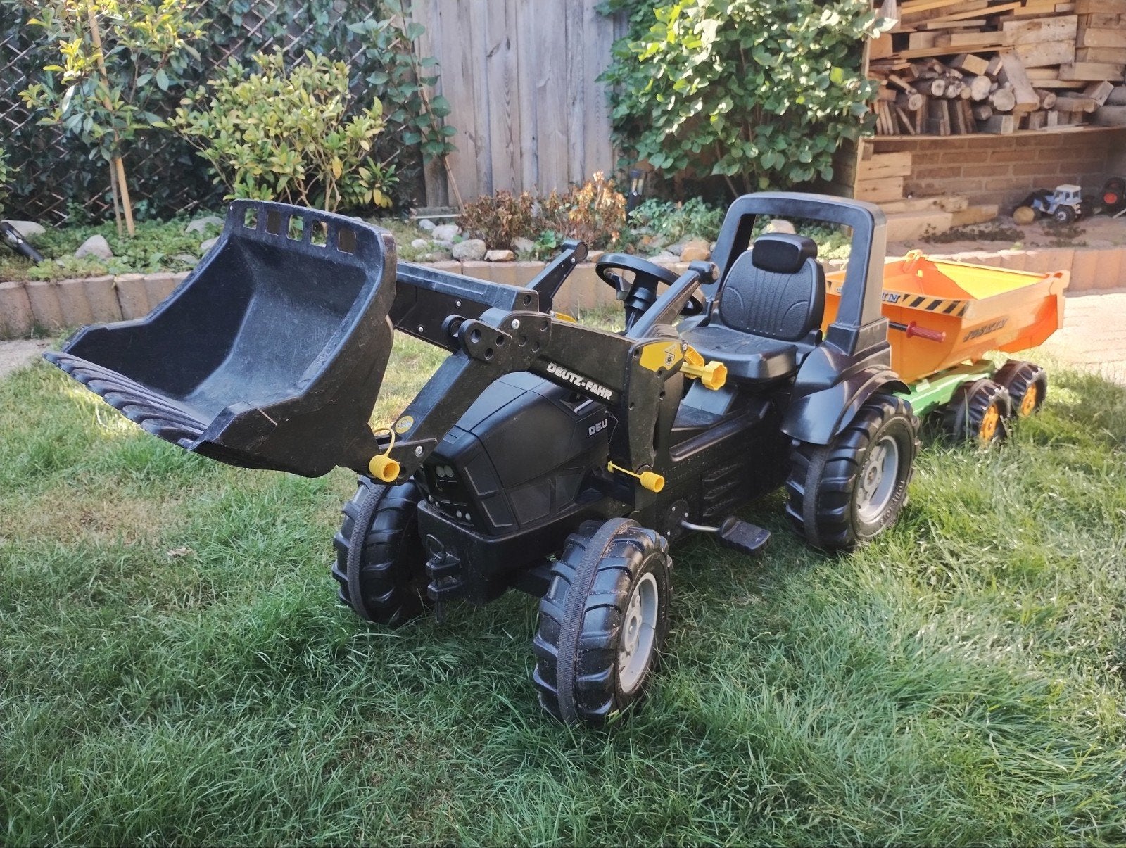 Rolly Toys Trekker Special Edition Zwarte Deutz met kiepkar, Ophalen, Zo goed als nieuw