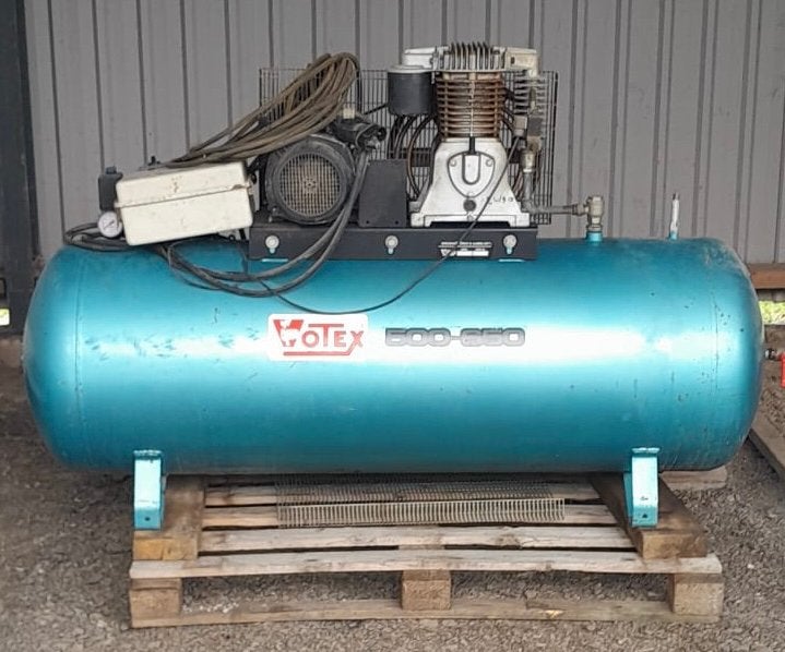 Mooie degelijke compressor, Doe-het-zelf en Verbouw, Gebruikt, 10 bar of meer, 100 liter of meer, 400 tot 800 liter/min