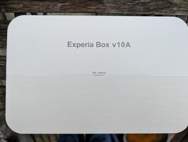 Experia Box V10A Router met modem (KPN), Computers en Software, Routers en Modems, Ophalen of Verzenden