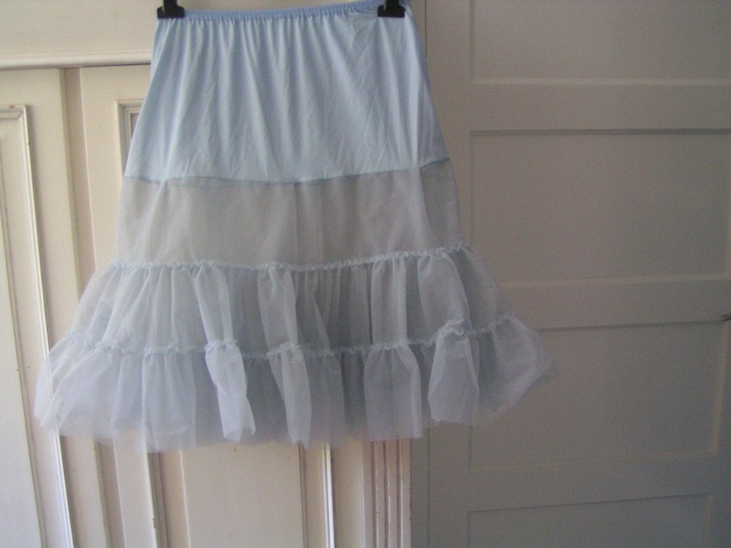 Prachtige Nieuwe Tule Petticoat Rok maat M, Kleding | Dames, Rokken, Maat 38/40 (M), Blauw, Nieuw, Ophalen of Verzenden