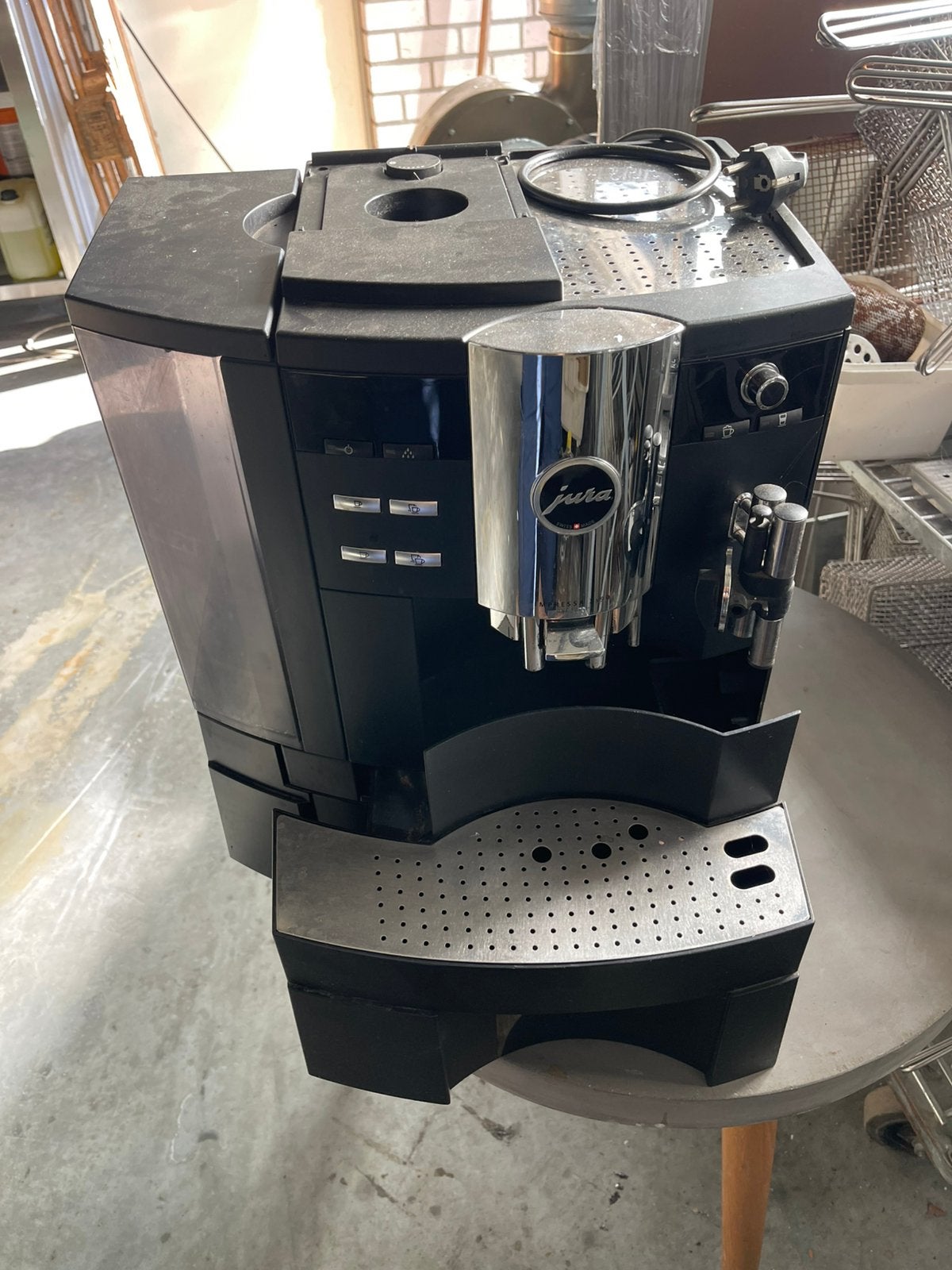 Jura koffiemachine, Ophalen, Zo goed als nieuw, Koffiemachine