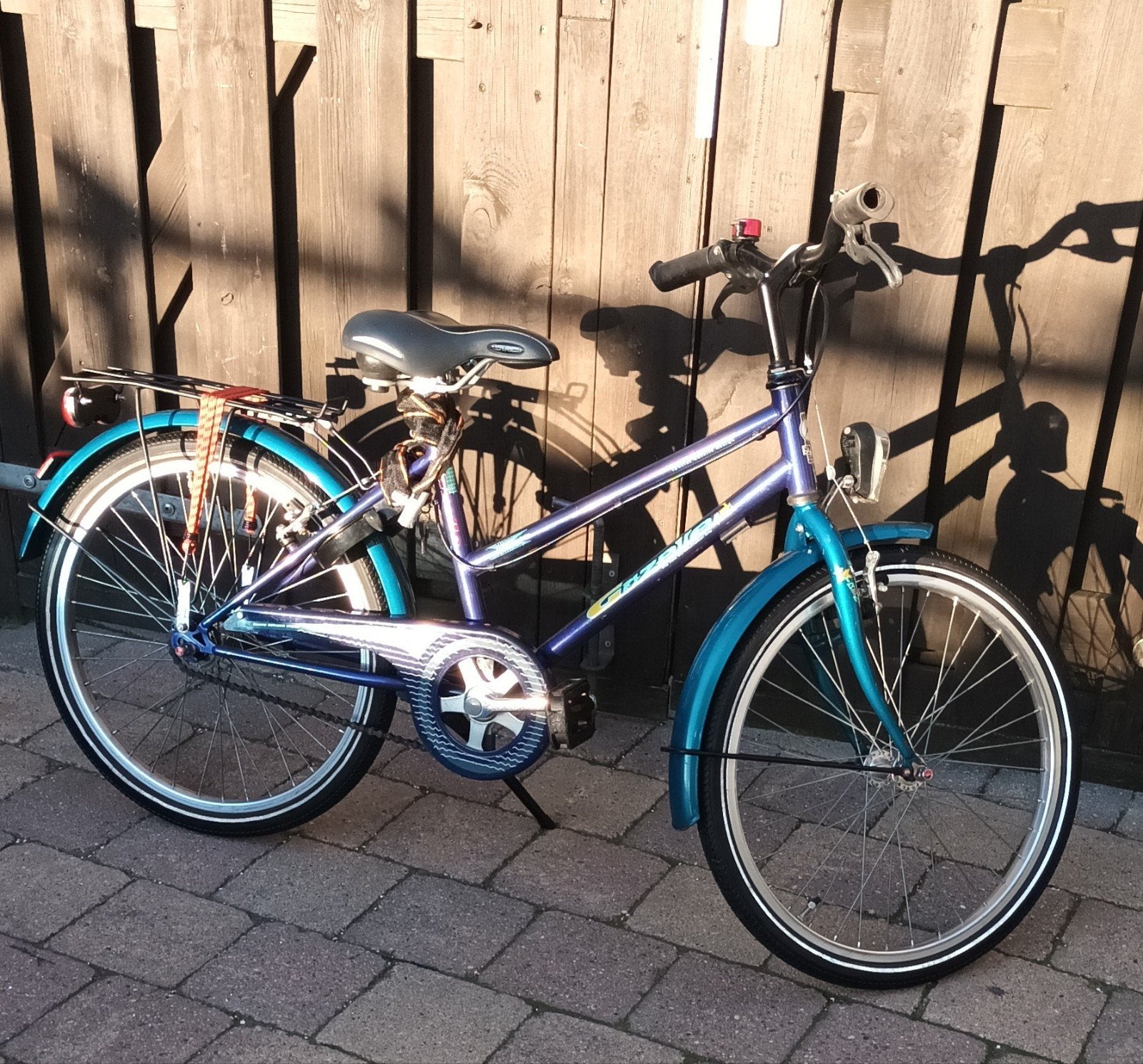 Degelijke Gazelle meisjes fiets 22 inch, Ophalen