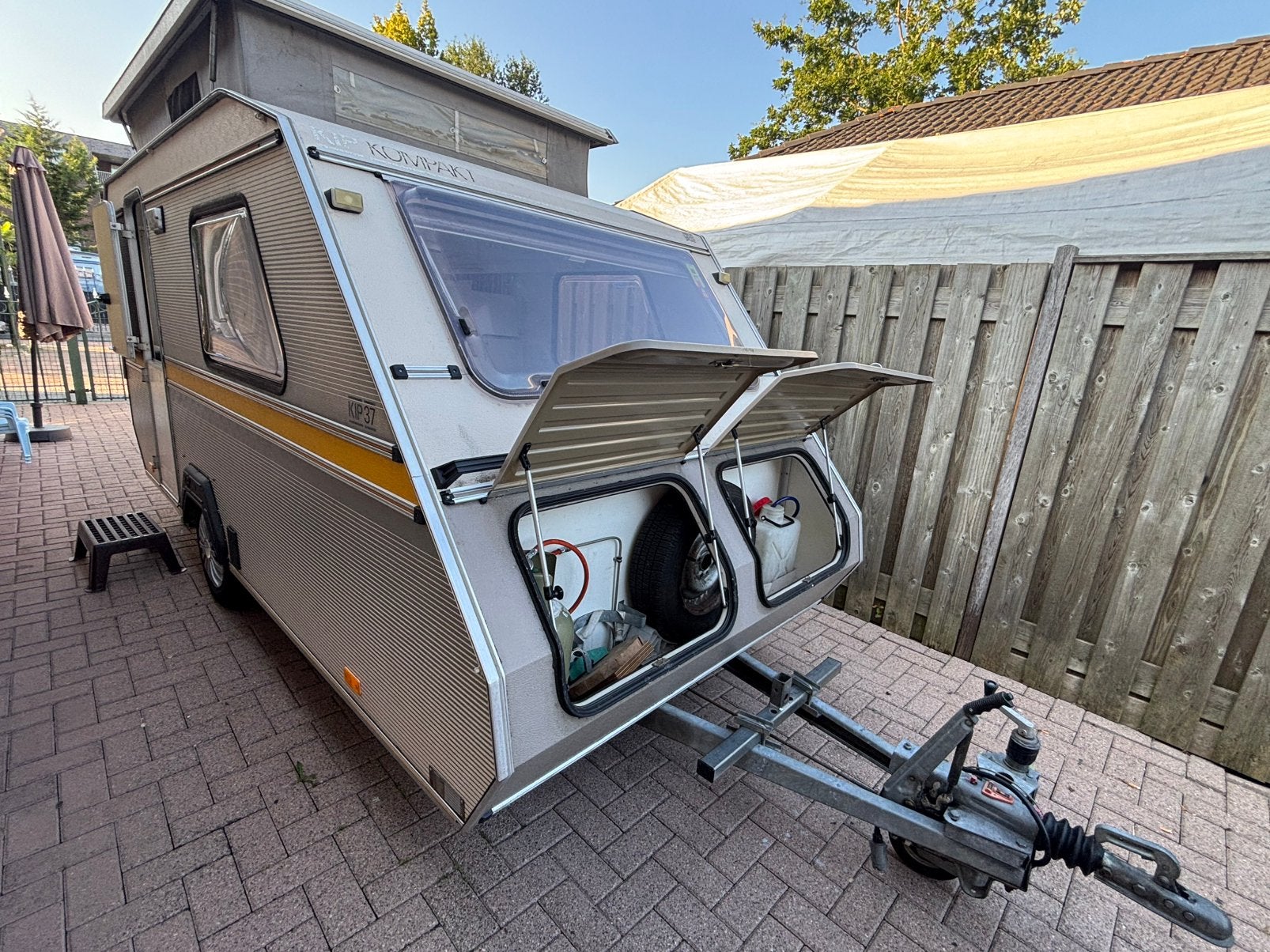 Leuke kip Kompakt met hefdak!, Caravans en Kamperen, Kip, Bedrijf, Treinzit, Tot en met 3