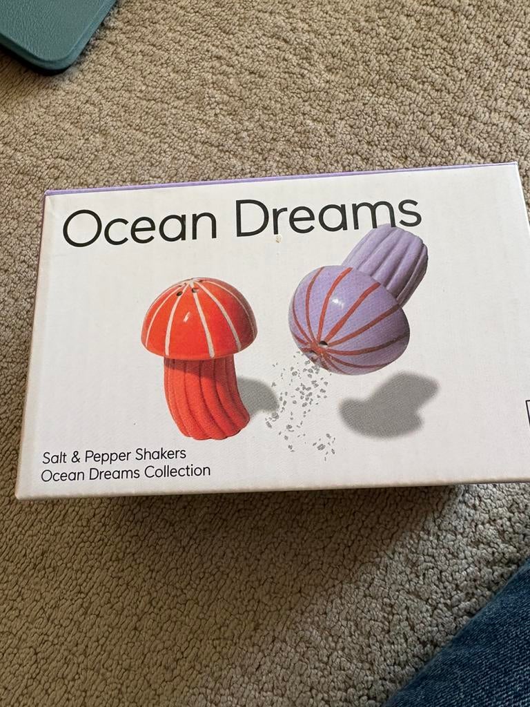 Peper en zoutstel kwallen van Doiy, Overige typen, Ophalen of Verzenden, Zo goed als nieuw, Steen/keramiek
