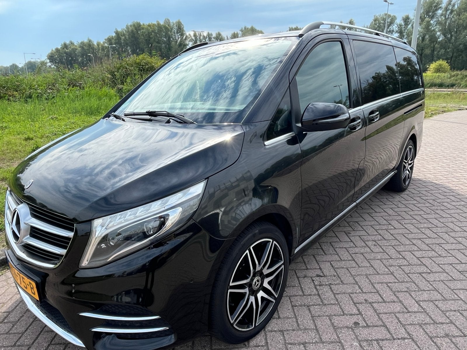 Mercedes-Benz V220 cdi AMG Line., Automaat, 8 stoelen, 4 cilinders, 2000 kg