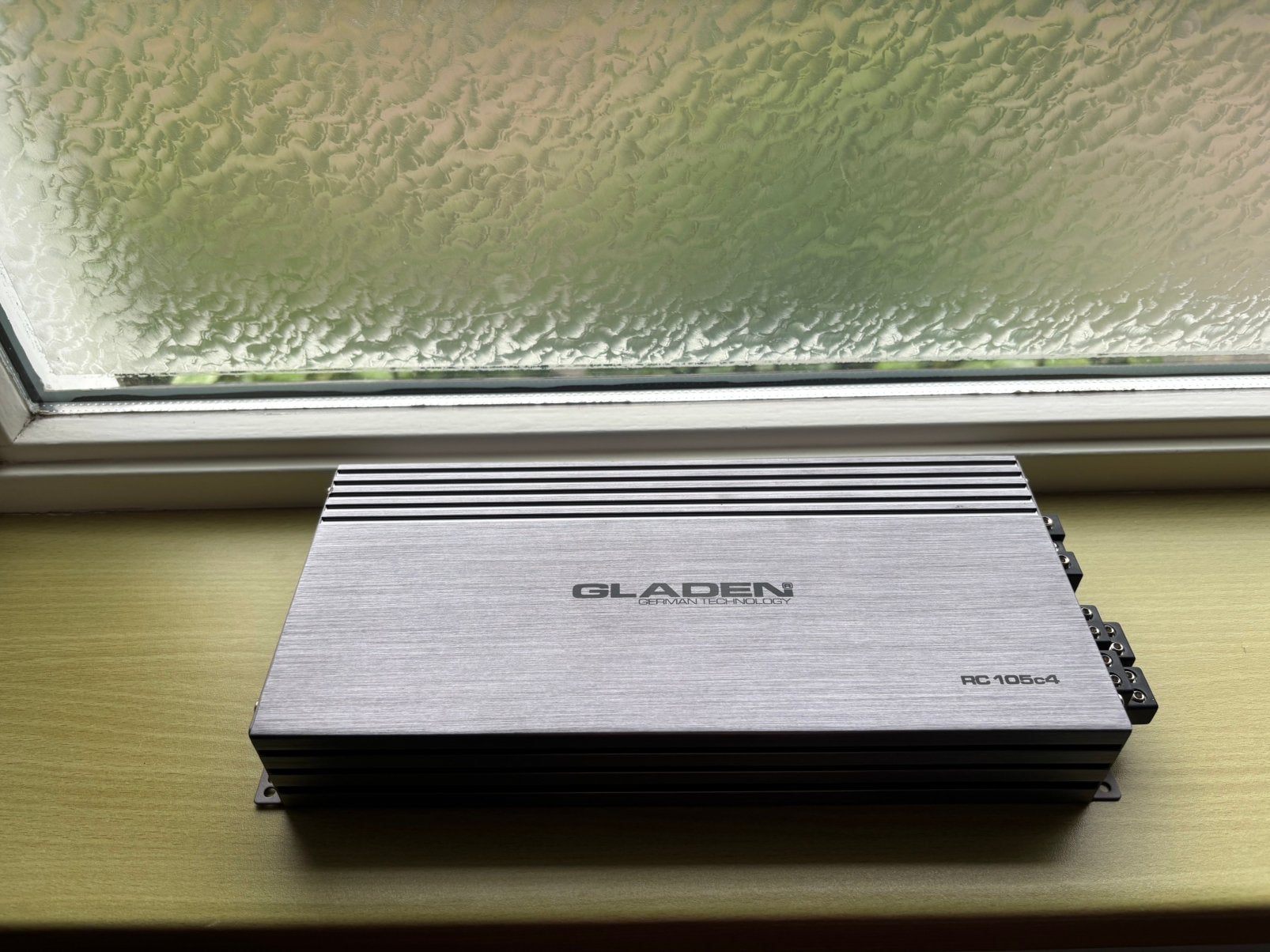 Gladen rc105c4, Auto diversen, Autospeakers, Zo goed als nieuw, Ophalen of Verzenden