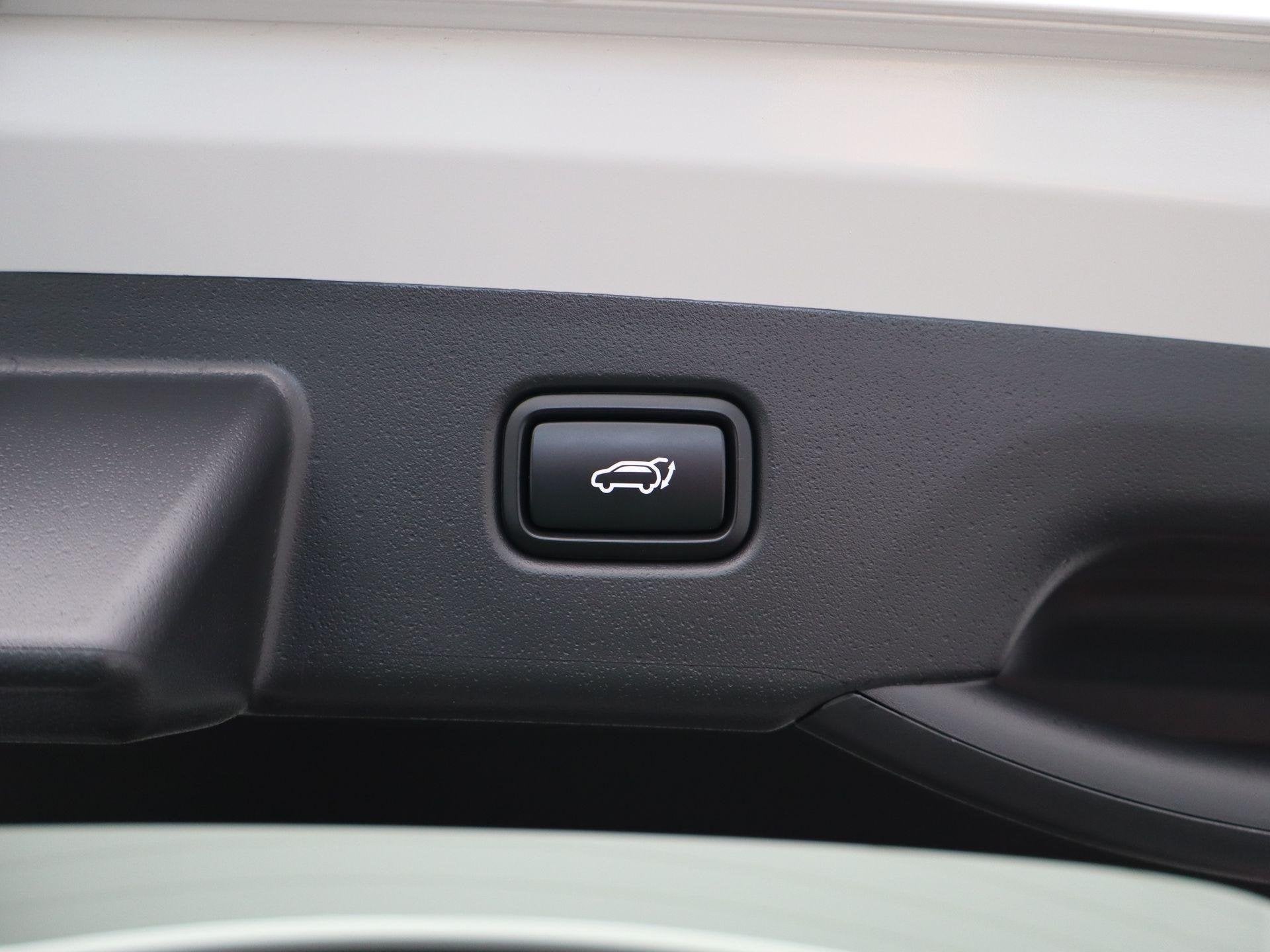 Foto 32 van Kia Niro 1.6 GDi Hybrid DynamicPlusLine | Open dak | Clima |