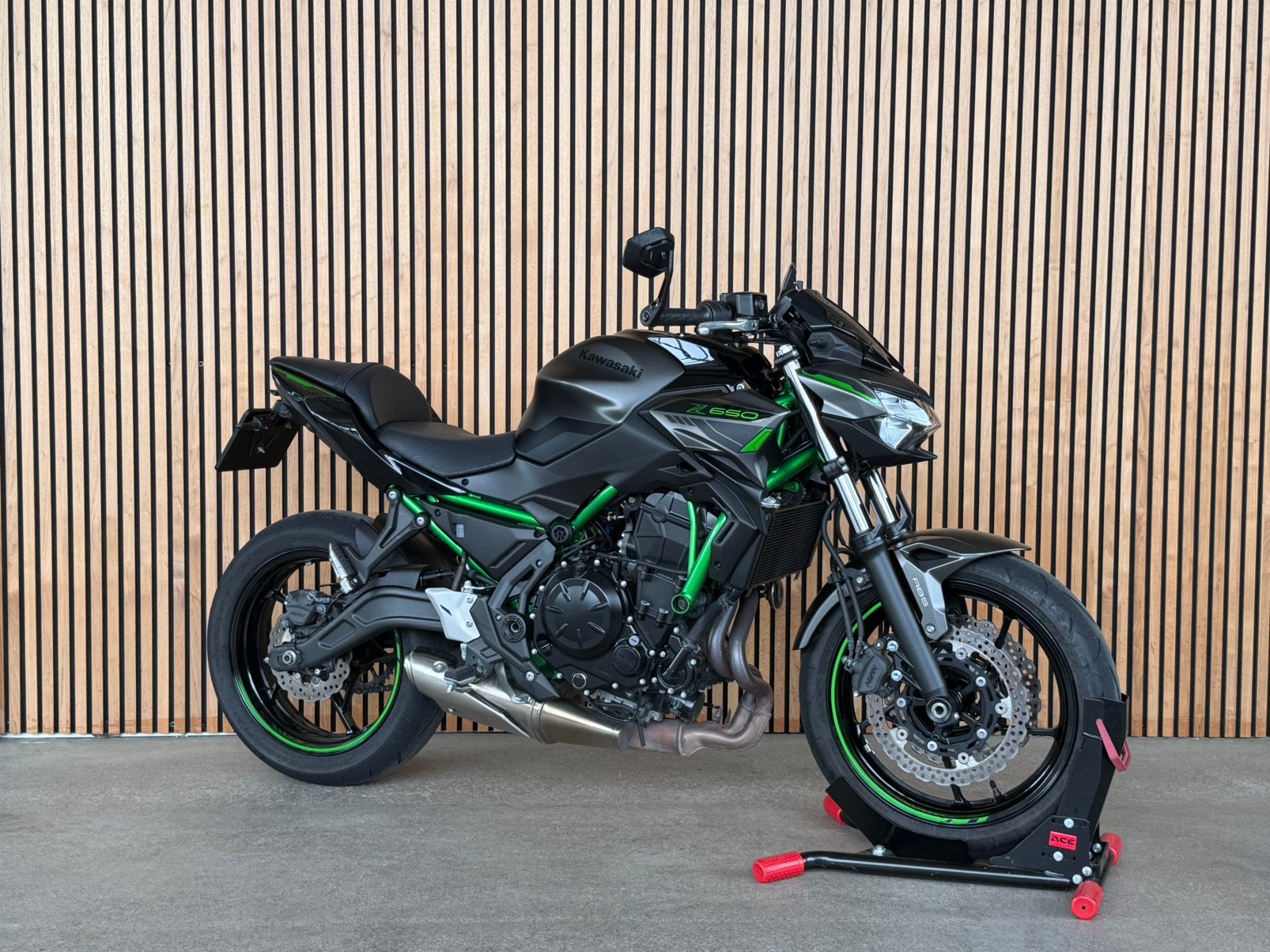 Kawasaki Z650 (35kw) (bj 2023), Motoren, Motoren | Kawasaki, 2 cilinders, Occasion, 649 cc, Bedrijf