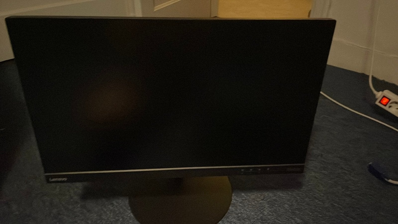 Lenovo Monitor Thinkvision, Ophalen, IPS, Full HD, Zo goed als nieuw