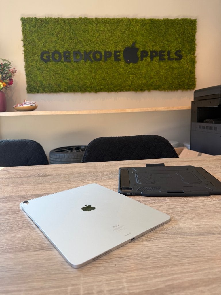iPad Pro 12 9 inch 3e Generatie 64GB Zilver | Wifi model, Computers en Software, Apple iPads, Ophalen, Apple, Zwart, Cupertino California