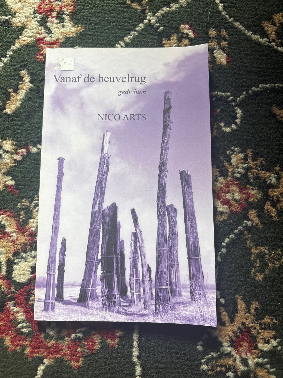 Vanaf de heuvelrug - Gedichten van Nico Arts, Ophalen of Verzenden, Zo goed als nieuw, Eén auteur