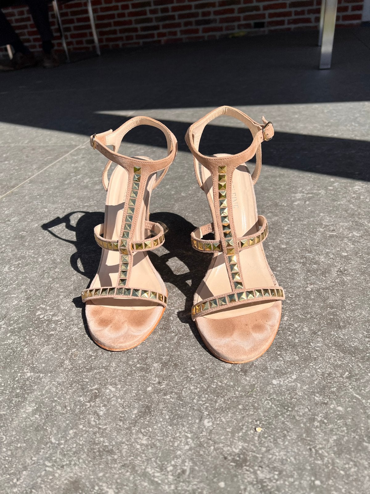 Madeleine sandalen met studs, maat 39, Verzenden, Beige, Sandalen of Muiltjes, Zo goed als nieuw