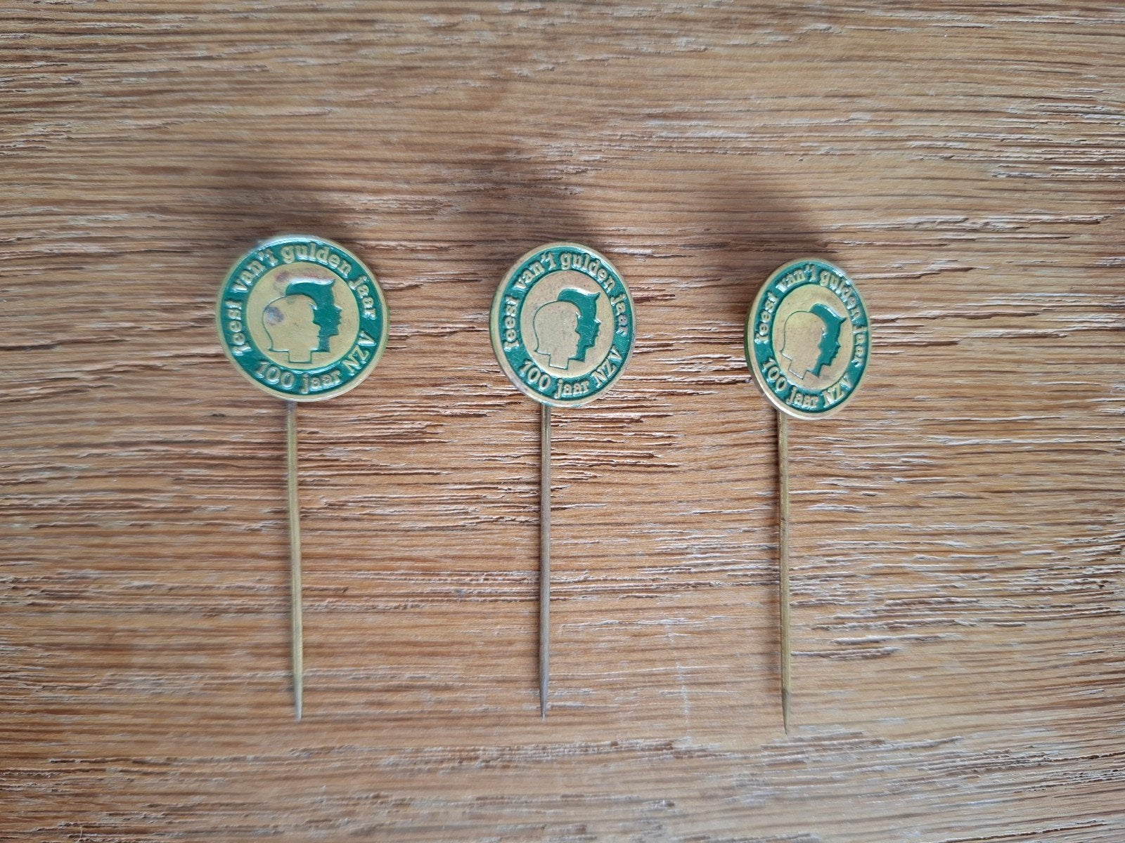 3x dezelfde vintage speld pin NZV Nijmegen, Ophalen of Verzenden