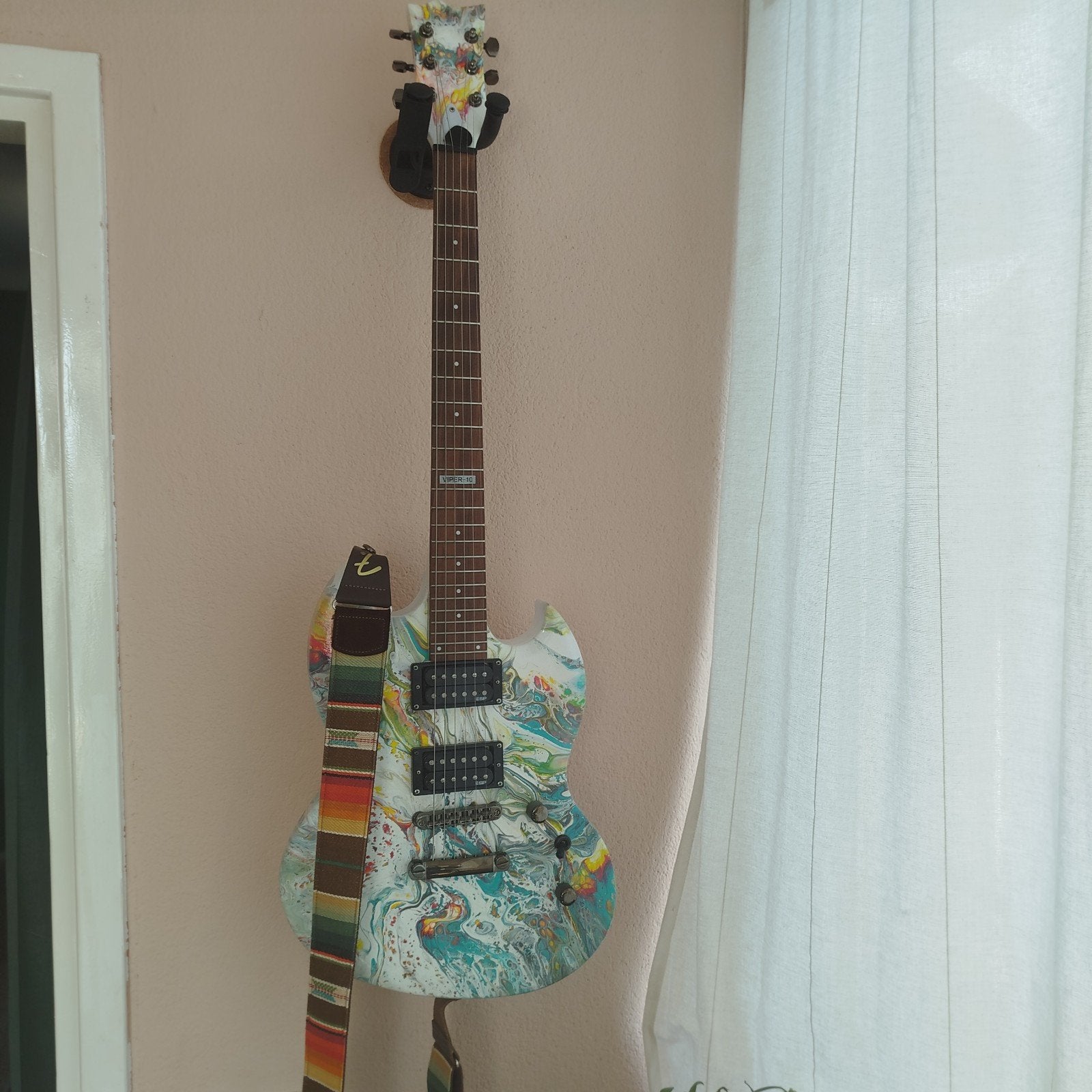 ESP LTD Viper 10 - Unieke Paint Job KOOP OF RUIL, Muziek en Instrumenten, Snaarinstrumenten | Gitaren | Elektrisch, Gebruikt, Solid body