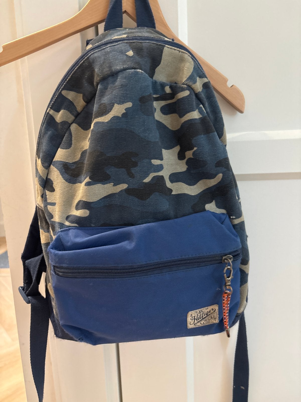 Tommy Hilfiger rugzak camouflage - Gebruikt maar goede staat, Sieraden, Tassen en Uiterlijk, Tassen | Rugtassen, Overige merken