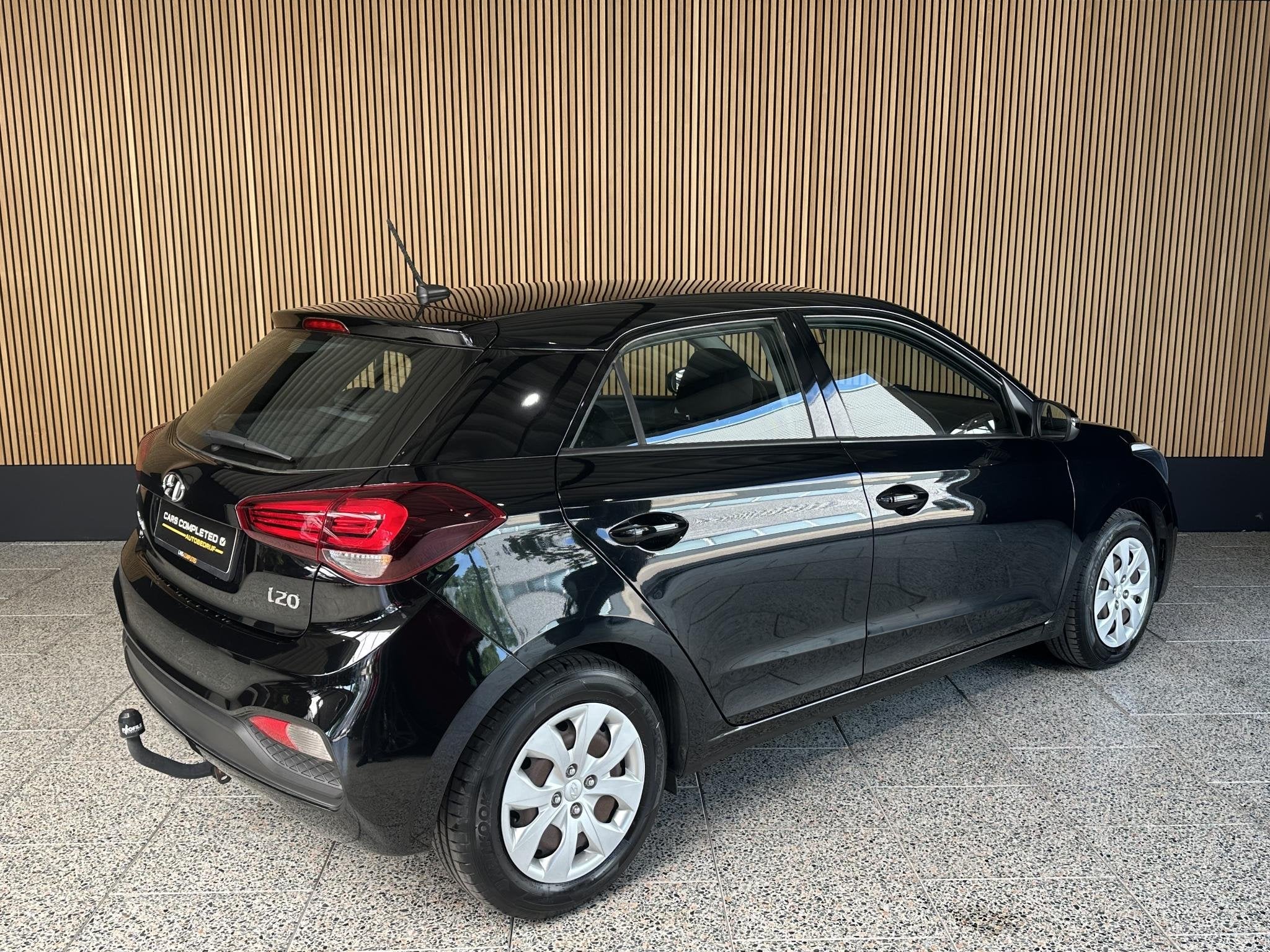 Hyundai i20 1.0 T-GDI i-Motion NL auto | Trekaak | Carplay |, Auto's, Voorwielaandrijving, Gebruikt, Euro 6, Zwart