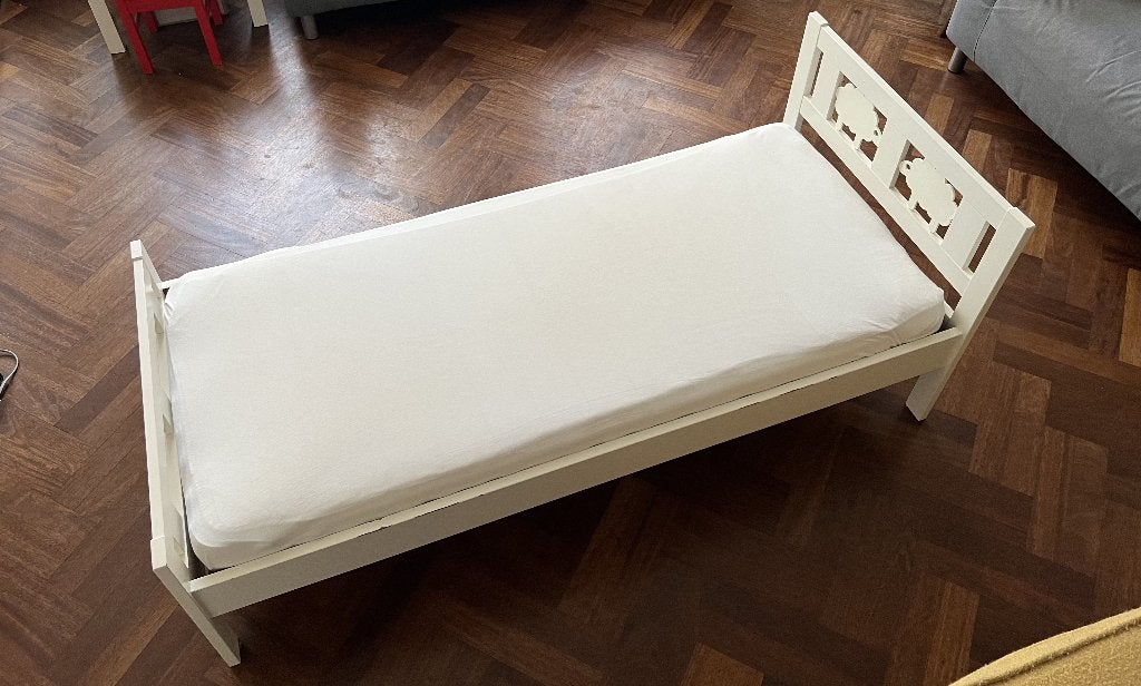 IKEA Kinderbedje (KRITTER) met matras, Ophalen, Gebruikt, Wit, 190 cm of minder