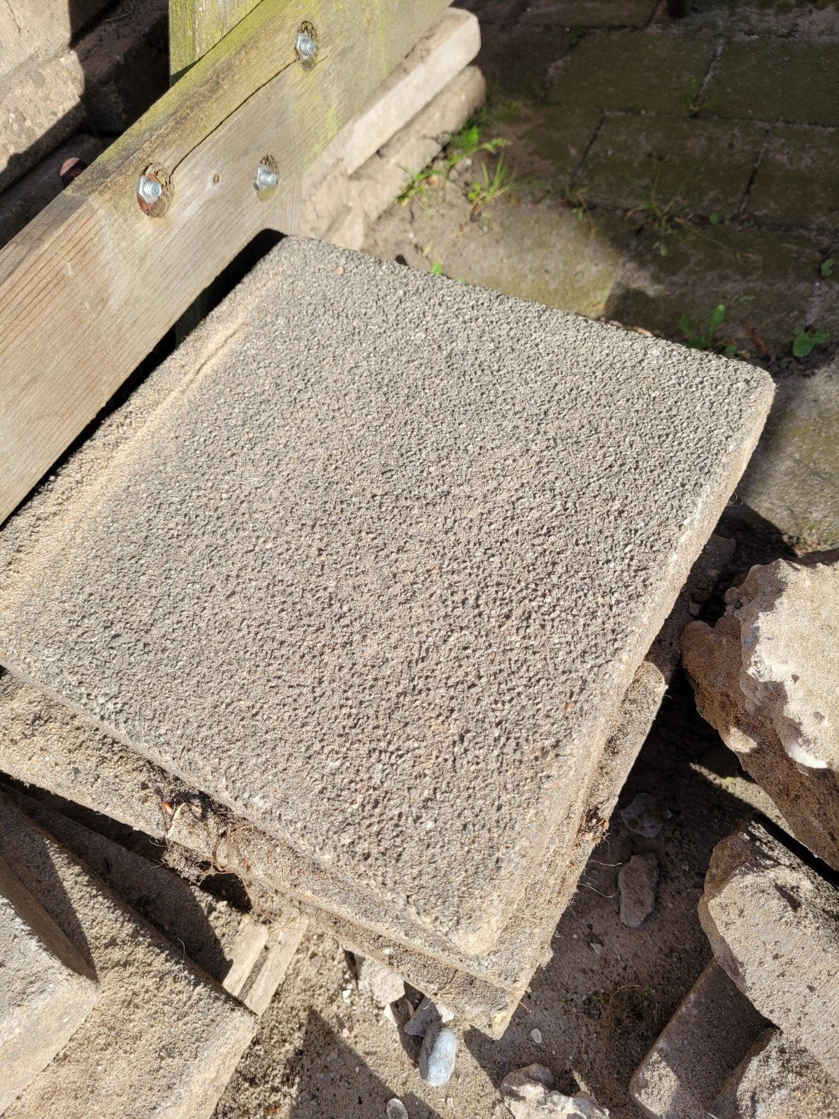 Gebruikte terrastegels van beton 9 m2, Tuin en Terras, Tegels en Klinkers, Ophalen, Gebruikt, 10 m² of meer, Beton