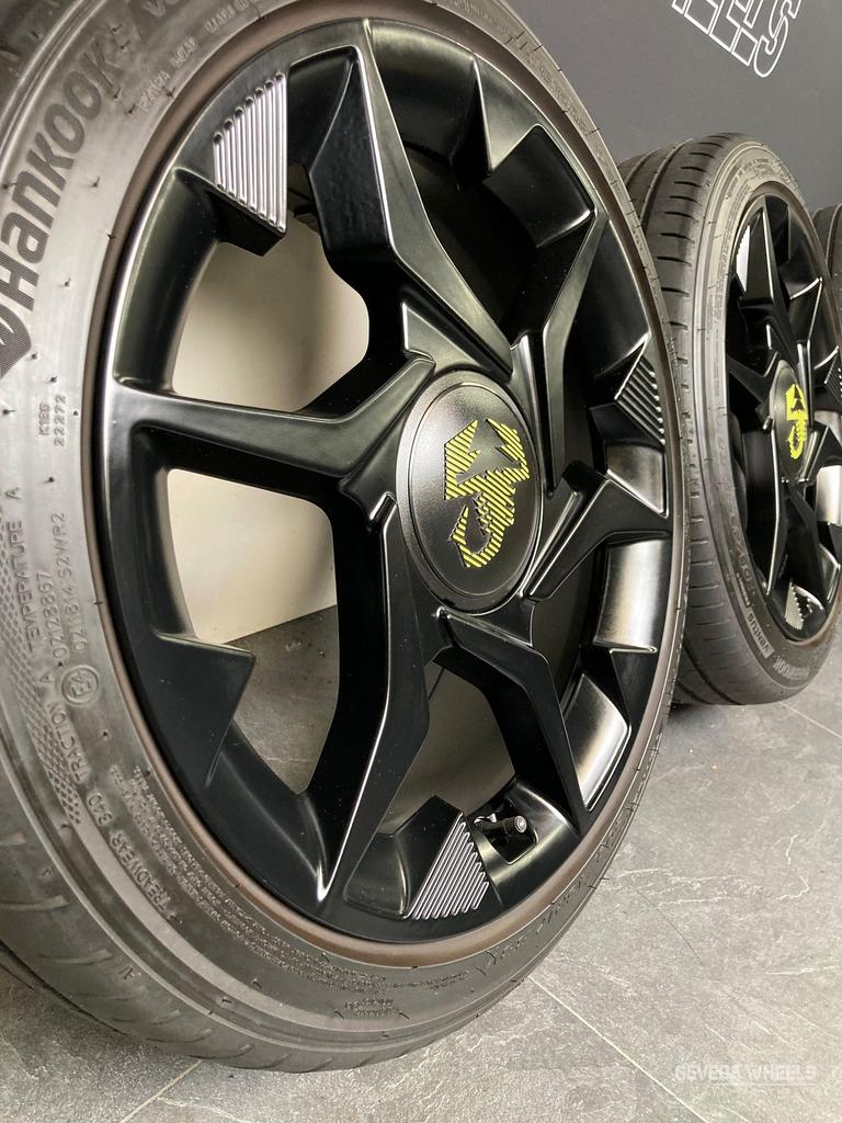 17” originele Fiat 500e Abarth velgen + banden 4x98 52211944, Auto-onderdelen, Banden en Velgen, Gebruikt, -, -, Banden en Velgen