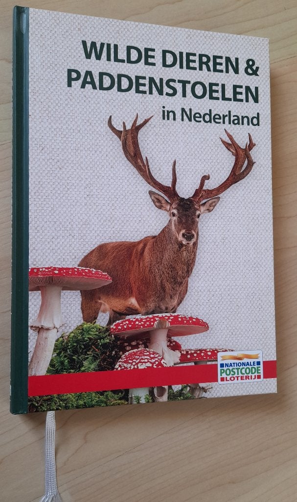 NIEUW WILDE DIEREN EN PADDENSTOELEN IN NEDERLAND VELDGIDS, Boeken, Ophalen of Verzenden, Nieuw, Natuur algemeen