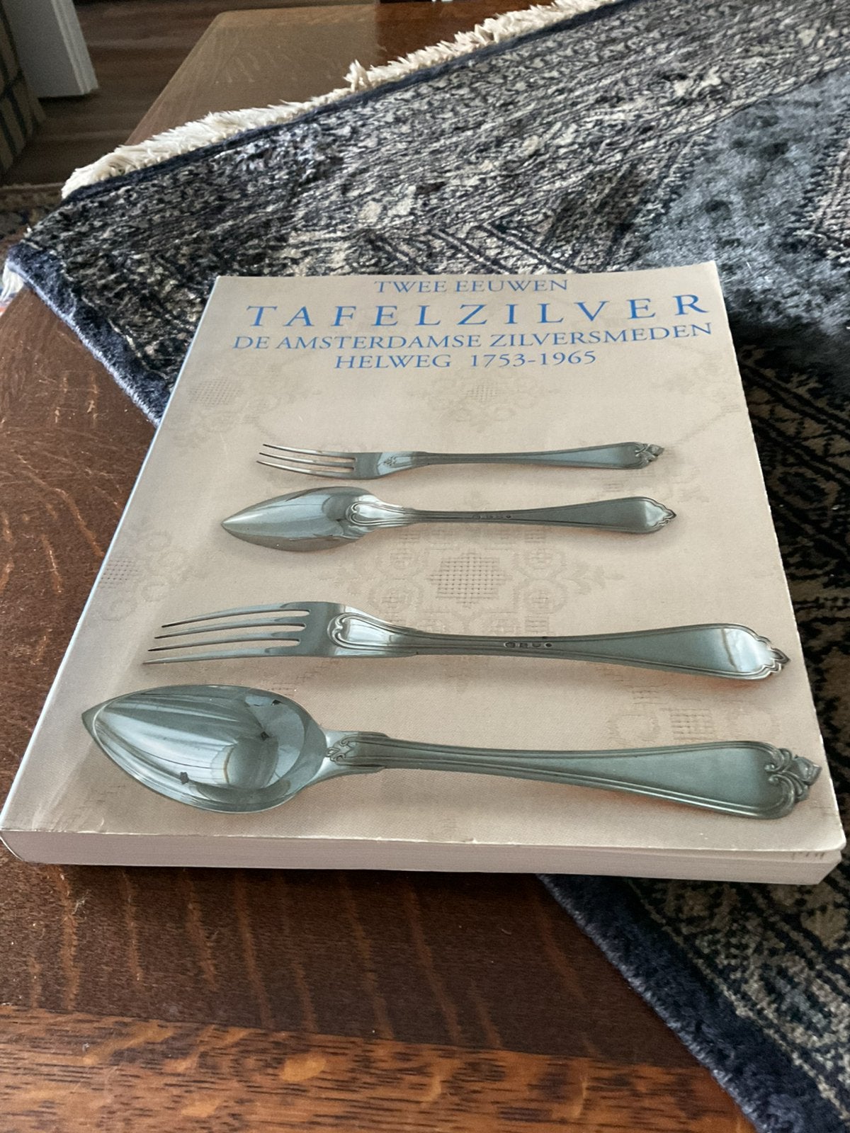 2 eeuwen tafelzilverbvan B.J. van Benthem, Boeken, Ophalen of Verzenden, Gelezen