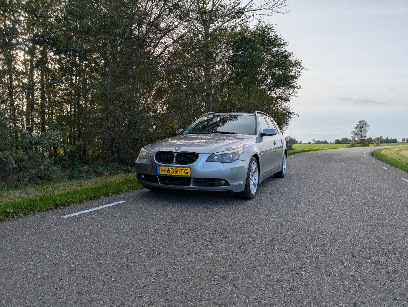 BMW 530i touring handgeschakeld met nieuwe apk, Achterwielaandrijving, Zwart, Xenon verlichting, 2996 cc