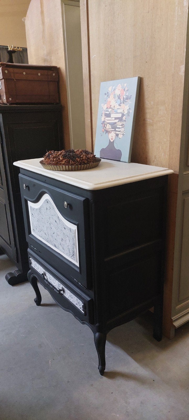 Brocante barkastje / commode, Ophalen