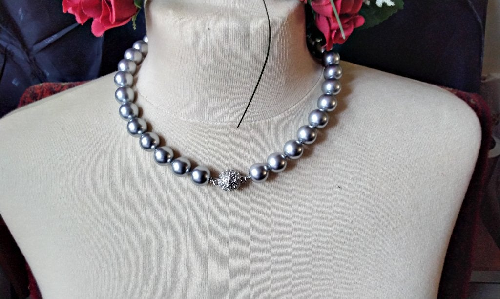 Prachtige Parels Ketting Swarovski Silver Pearl 5810 10mm, Met kristal, Overige materialen, Ophalen of Verzenden, Zo goed als nieuw