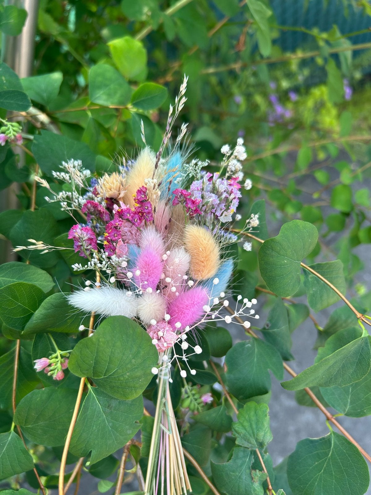 Mooie kleurrijke corsage van droogbloemen, Ophalen of Verzenden, Nieuw