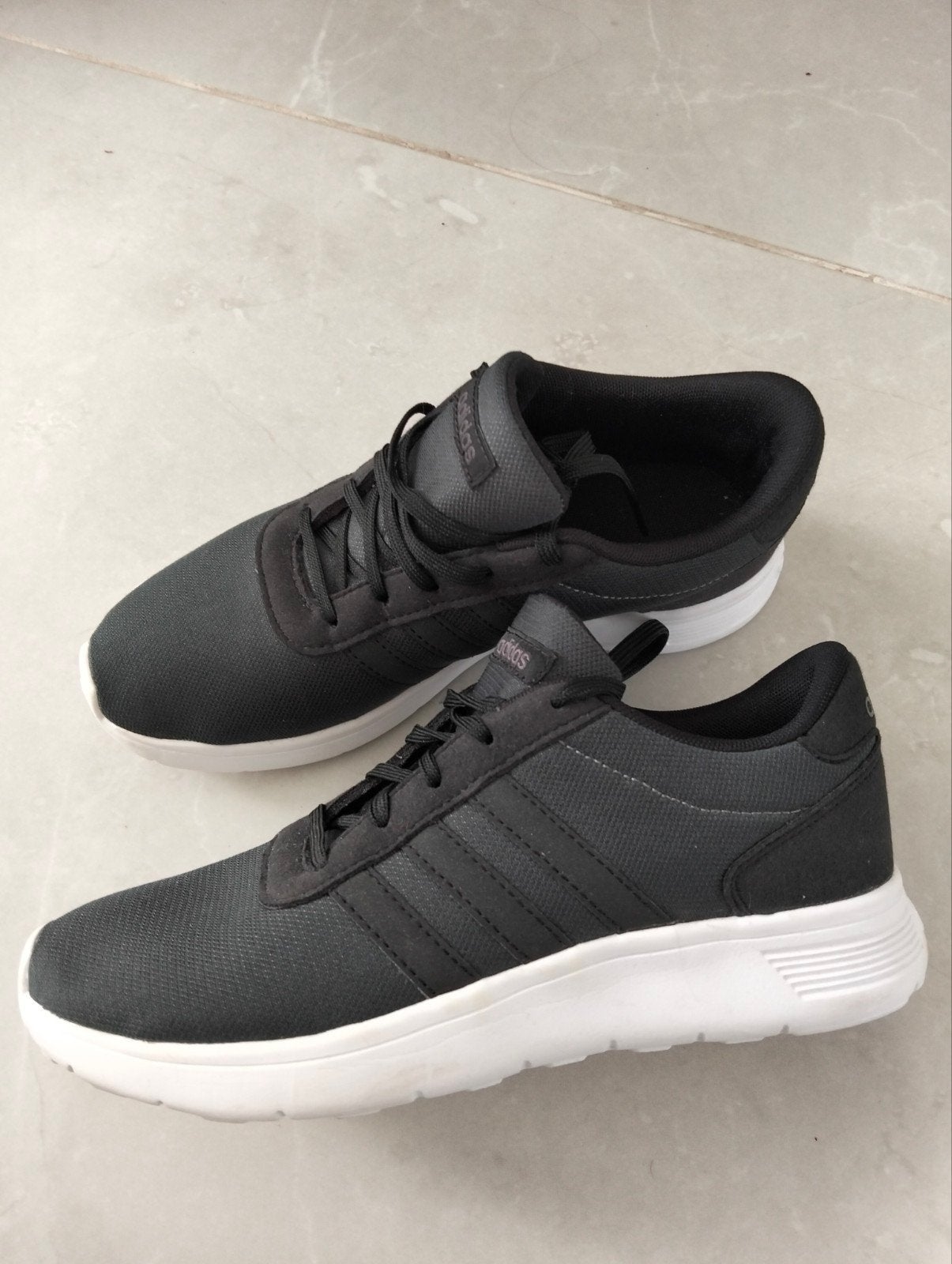 Adidas sneakers maat 36 - Zo goed als nieuw, Adidas, Zwart, Ophalen of Verzenden, Sneakers of Gympen