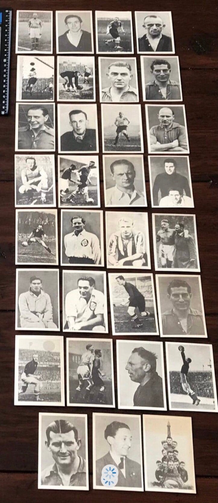 31 Oude Voetbalplaatjes Uit Album Nieuwe Voetbalglorie 1947, Verzamelen, Ophalen of Verzenden, Zo goed als nieuw, Poster, Plaatje of Sticker