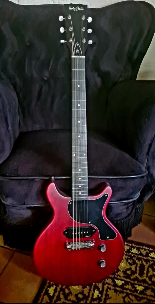 Harley Benton als nieuw, Muziek en Instrumenten, Ophalen of Verzenden, Zo goed als nieuw, Solid body, Overige merken