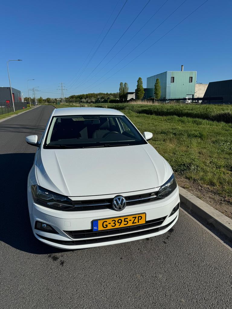Volkswagen Polo 1.0 TSI 95pk 2020 Wit - Dealer onderhouden, Voorwielaandrijving, Zwart, 95 pk, Apple Carplay