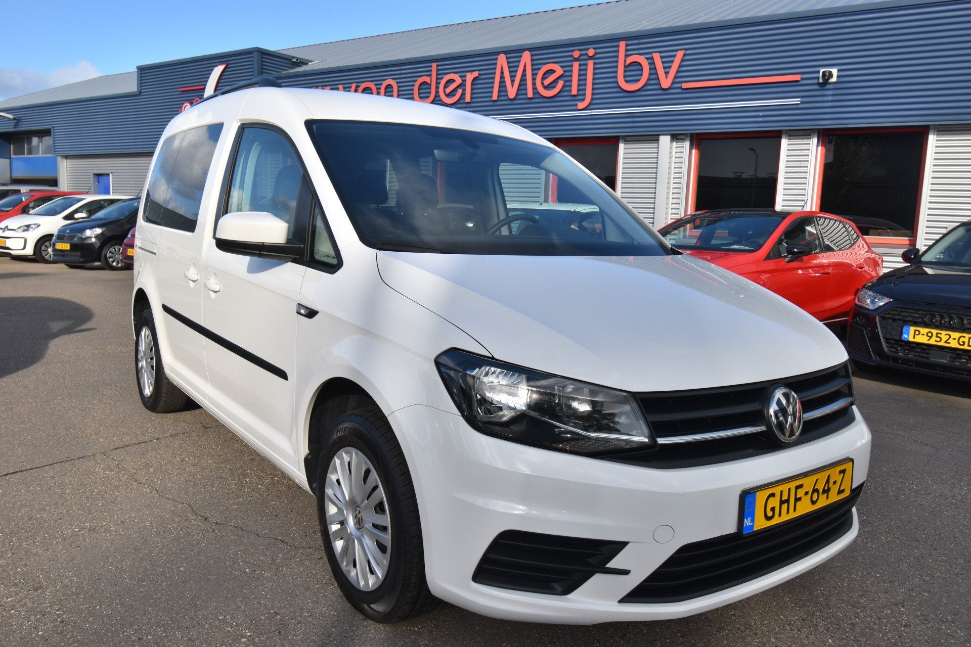 Volkswagen Caddy 1.2 TSI Trendline , TREKHAAK , CR CONTR , P, Auto's, Voorwielaandrijving, Gebruikt, 4 cilinders, Wit