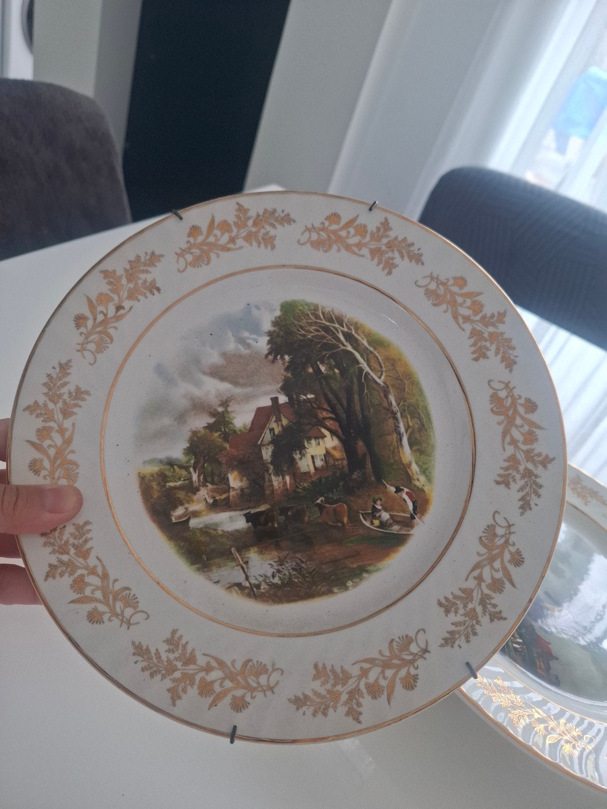 Twee decoratieve wandborden van Staffordshire England, Ophalen of Verzenden