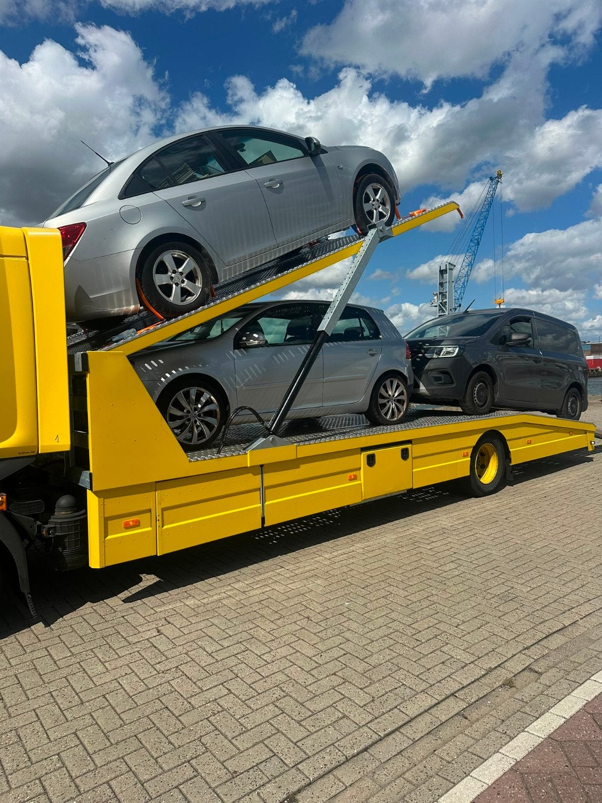 autotransporter oprijwagen Volvo Lf250, Automaat, Stof, Euro 6, Geel