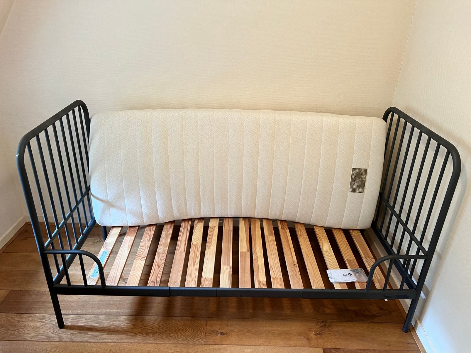Zgan Ikea meegroei bed, instelbaar 1.20-2.10, Ophalen, Verstelbaar, 90 cm, Eenpersoons