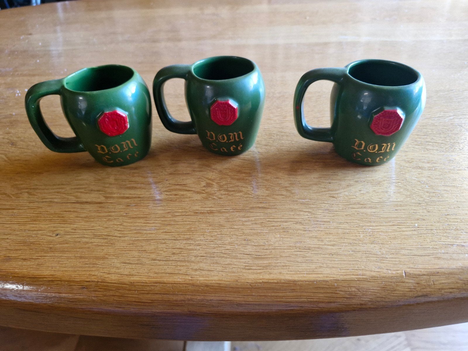 3 kopjes Dom cafe, Ophalen, Zo goed als nieuw, Groen