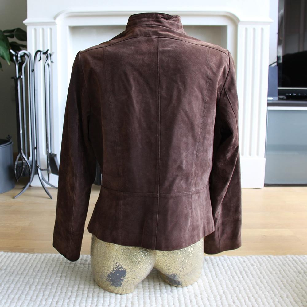 Zeer Mooie Suede Dames Jas (Maat 42) Tussenjas € 40,-, Bruin, Maat 42/44 (L), Ophalen of Verzenden, Zo goed als nieuw