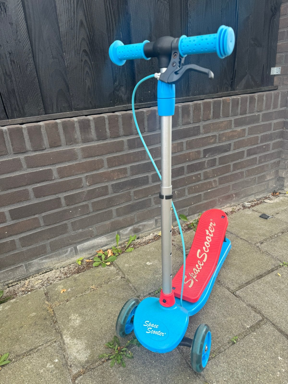 Space Scooter kinderstep - Blauw/Rood, Ophalen of Verzenden, Gebruikt, Gewone step